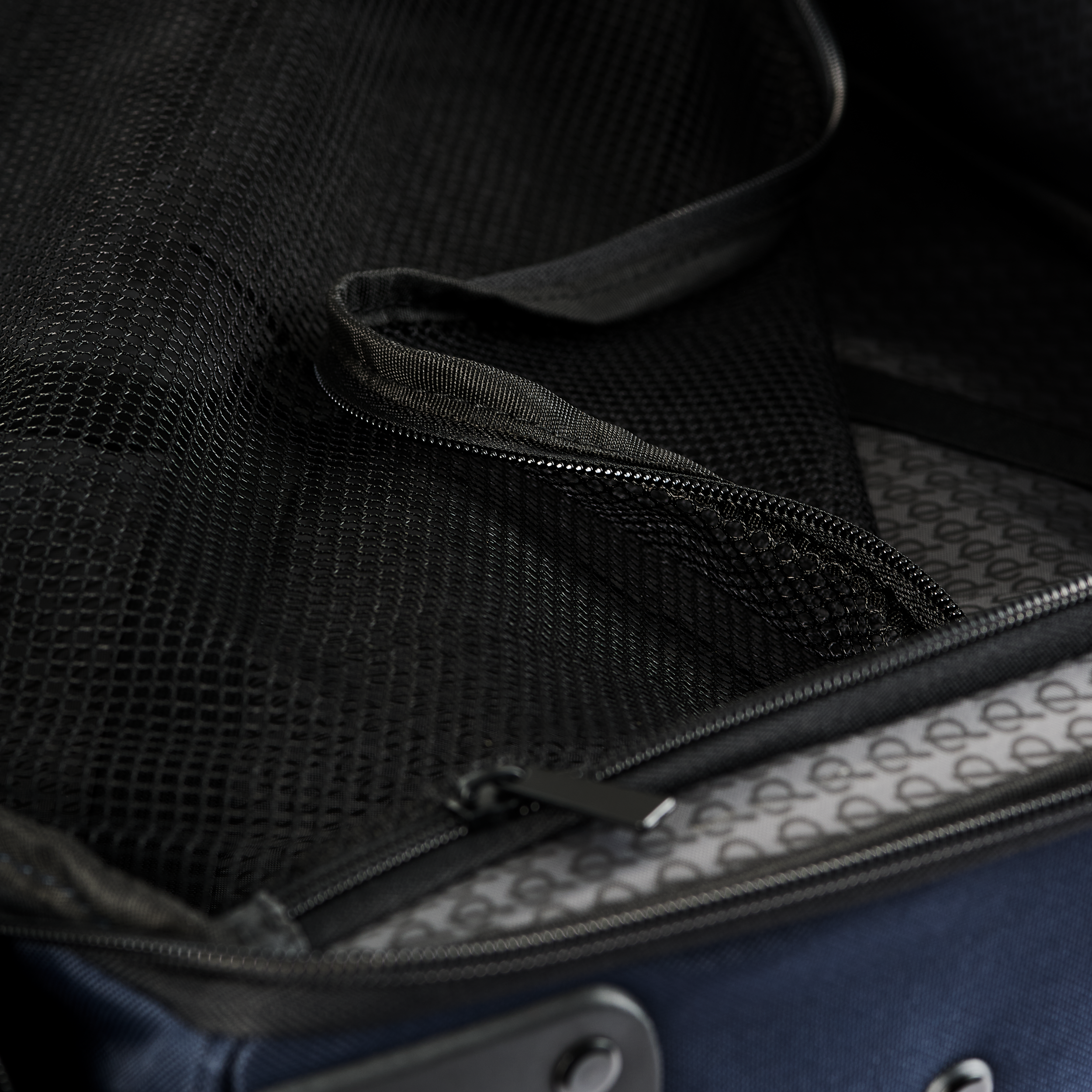 Expedition - Deep Blue Mellan