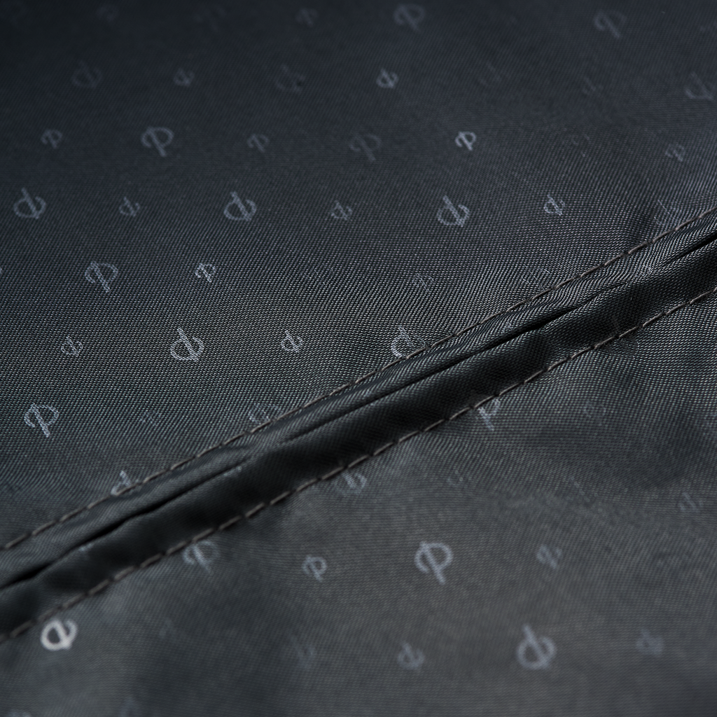 Signature - Black Mellan